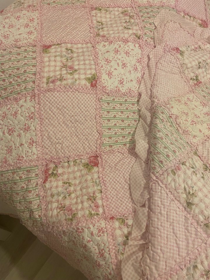 Nakış İşlemeli Pembe Yatak Örtüsü - Görsel 3