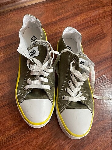 44 Beden haki Renk Orijinal Converse Ayakkabı