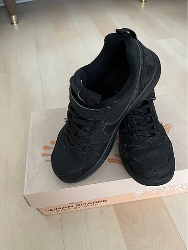 32 Beden #Nike# Çocuk spor ayakkabı