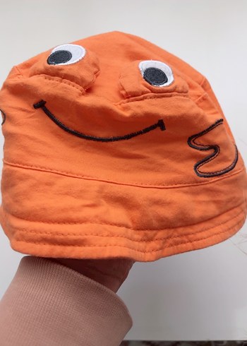 Turuncu Nakışlı Bebek Şapkası - Görsel 2
