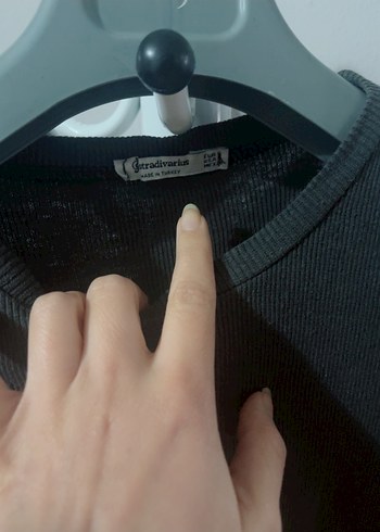 Siyah Kısa Kollu Crop Top - Görsel 2