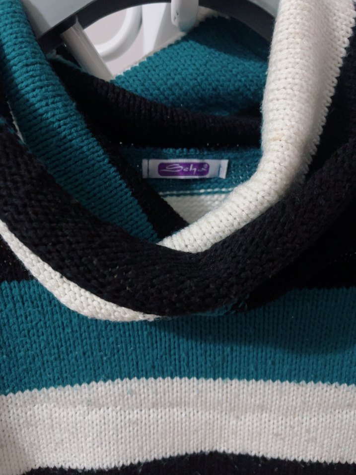 Kısa Kollu, Boğazlı Çizgili Kadın Kazak - Görsel 2