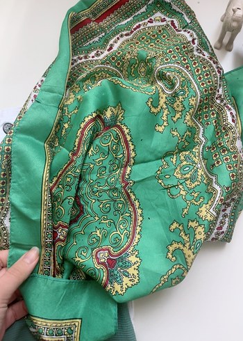 Yeşil Parlak Bohem Kadın Fular - Görsel 3