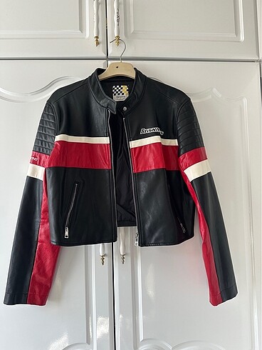 Bershka L motorcu ceket