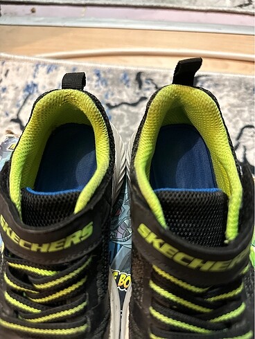 27 Beden siyah Renk Skechers