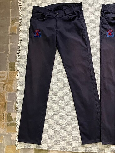 12-13 Yaş Beden 2 adet Taç Koleji pantalon, 12-14 yaş
