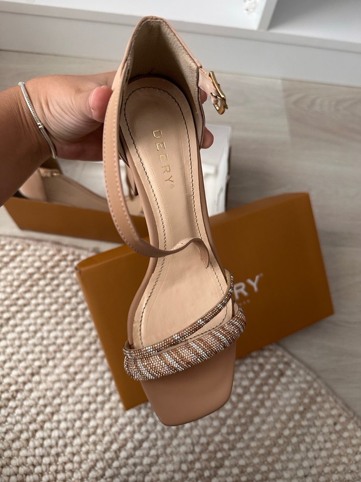 Kadın Bej Kemerli Blok Topuklu Abiye Ayakkabı - Görsel 4