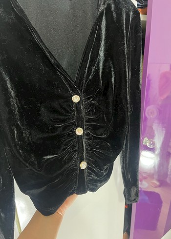 Düğmeli Siyah Süet V Yakalı Kadın Gömlek - Görsel 3