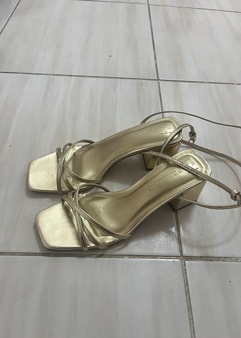 Primark gold topuklu ayakkabı