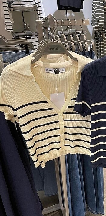 Bershka Triko Crop