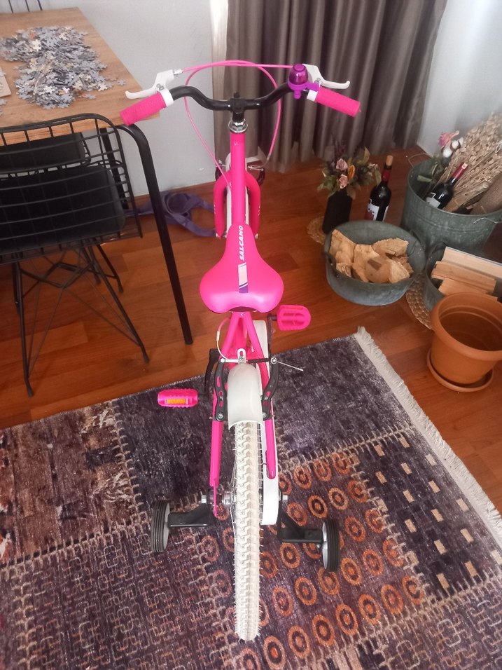 Renkli Pembe Çocuk Üç Tekerlekli Bisiklet Salcano marka - Görsel 3