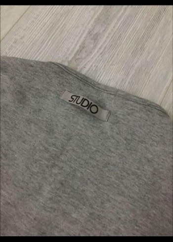 Gri V Yakalı Kadın Hırka - Görsel 4