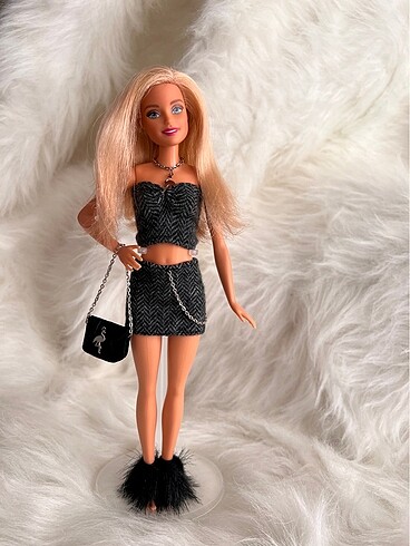 Barbie Bebek
