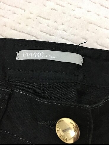 Ferre Milano Ferre Milano jean