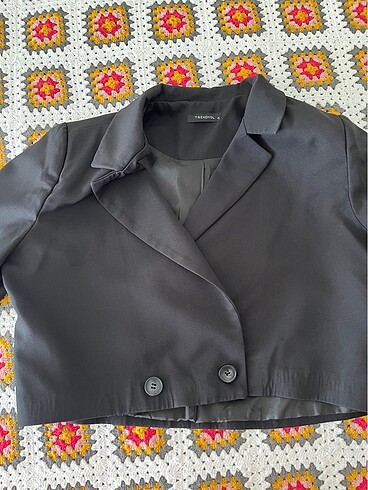 Trendyol & Milla Crop ceket