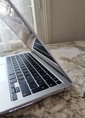 APPLE MacBook Air M1 Bilgisayar 8GB-256GB SSD 13.3inç Gümüş - Görsel 9