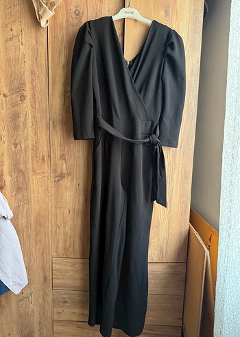 Siyah V Yaka Kemerli Kadın Tulum - Görsel 2