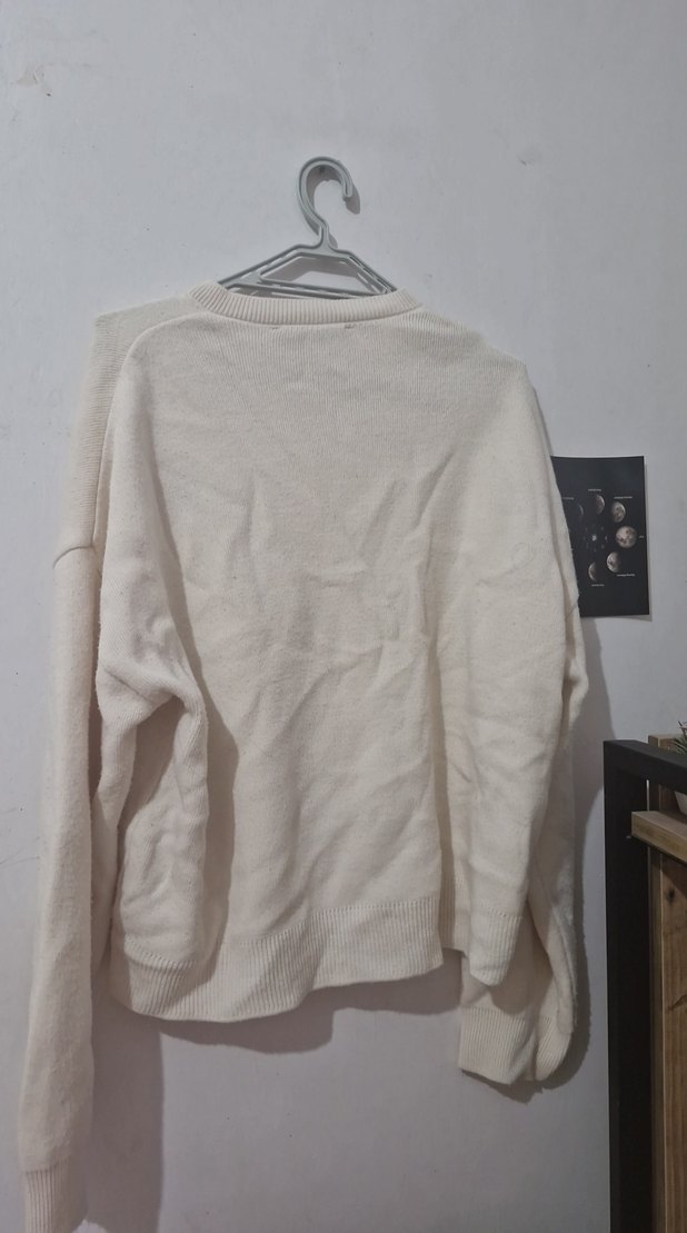 Düğmeli Beyaz Midi Kadın Hırka - Görsel 2