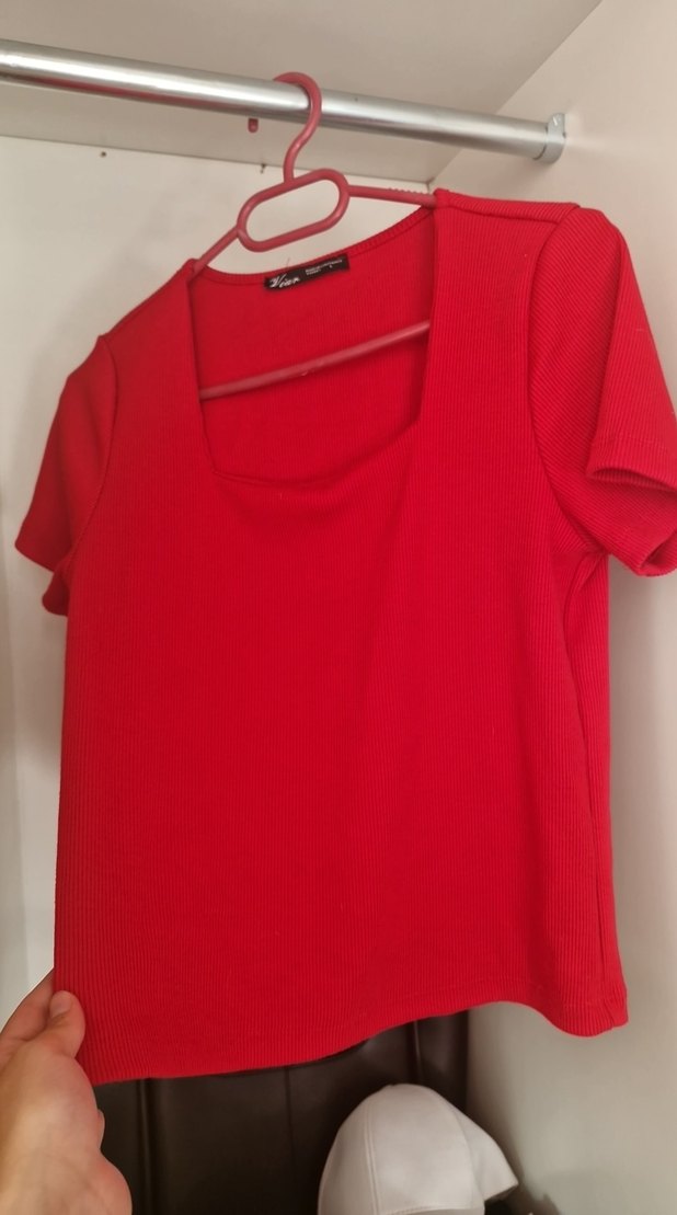 Kırmızı Kadın Kısa Kollu Dar Kesim Tişört - Görsel 3