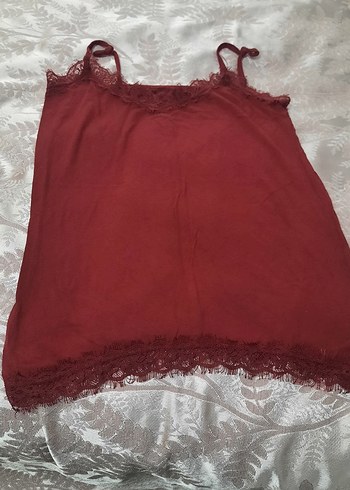 Diğer Bordo Dantel Detaylı İpek Görünümlü Askılı Bluz