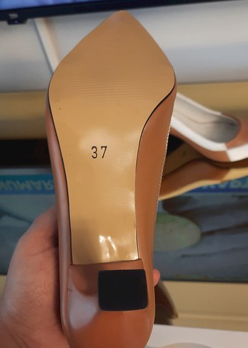 Bej Deri Tokalı Stiletto Kadın Ayakkabı - Görsel 3