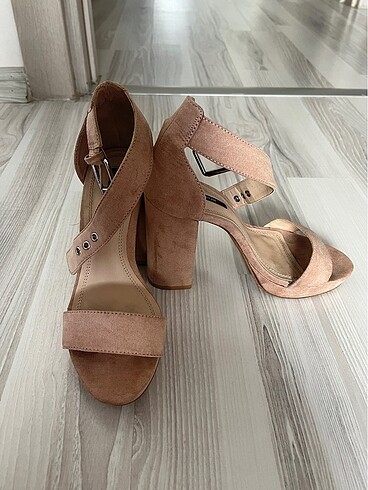 Pull and bear topuklu ayakkabı - Görsel 5