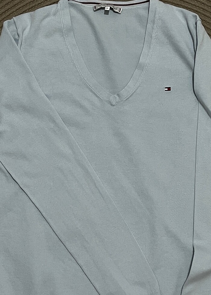 Tommy Hilfeger v yaka açık mavi sweatshirt - Görsel 2