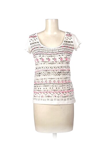 PreLoved T-shirt %70 İndirimli.