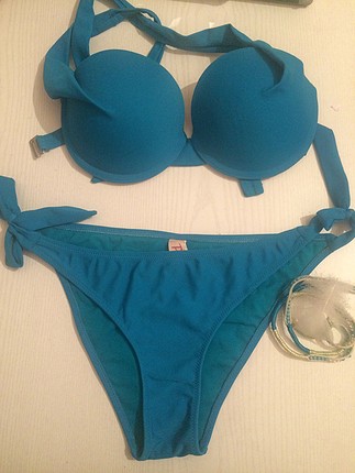 Mavi Bikini
