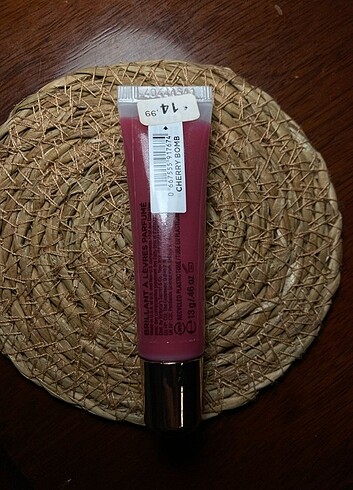 Victoria s Secret Victoria secret lip gloos