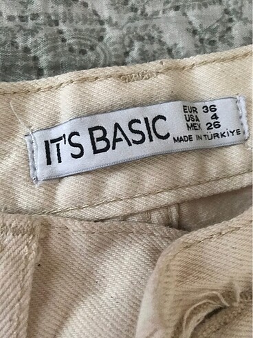 its basic baggy pantolon