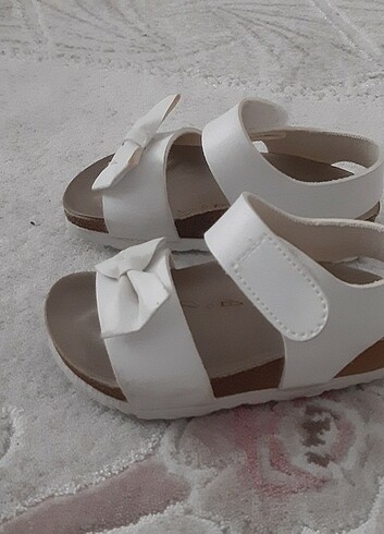 LC Waikiki Kız çocuk sandalet