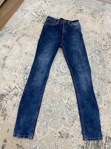 Guess Jean