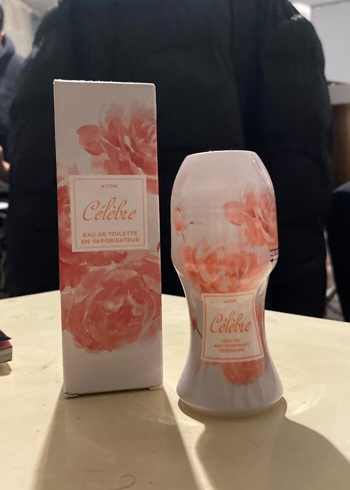 Avon Celebre Set - Görsel 2