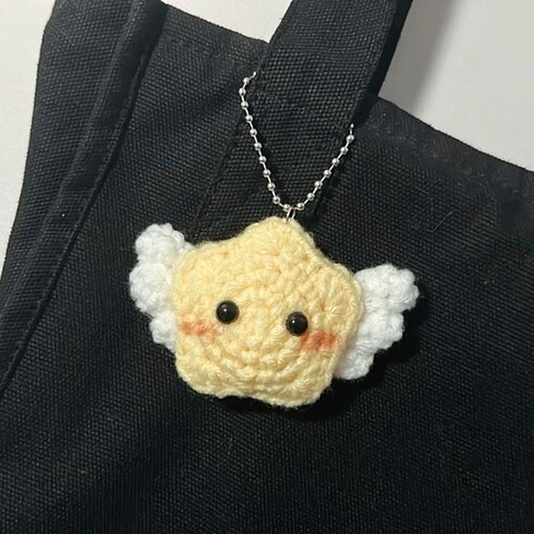 Amigurumi kanatlı anahtarlı yıldız