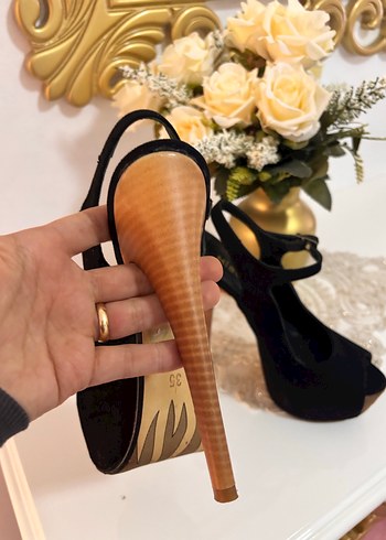 Siyah Platform Topuklu Kadın Gece Ayakkabısı - Görsel 5