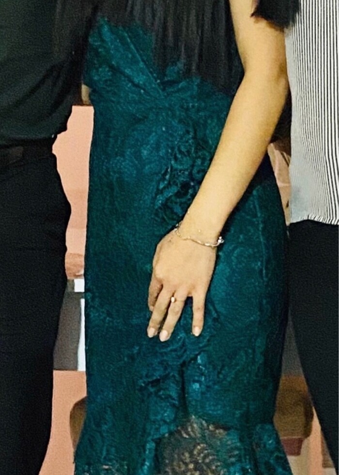 Zümrüt yeşili dantelli abiye elbise - Görsel 2