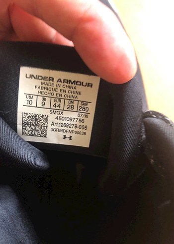 44 Beden siyah Renk Siyah Bağcıklı Basketbol Ayakkabısı under armour