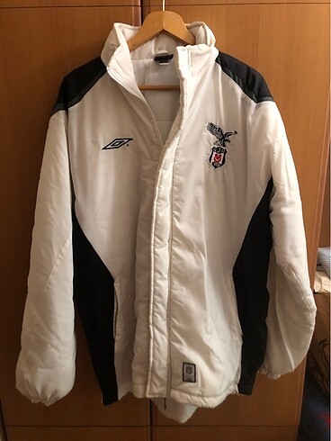 Beşiktaş montu umbro marka