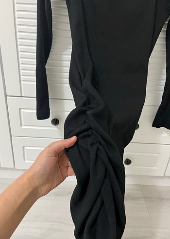 Uzun Kollu Siyah Midi Triko Elbise yandan büzgülü - Görsel 2