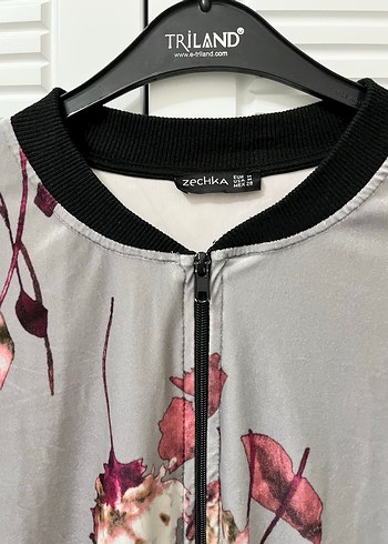 Gri Çiçek Desenli Fermuarlı Kadın Ceket - Görsel 2