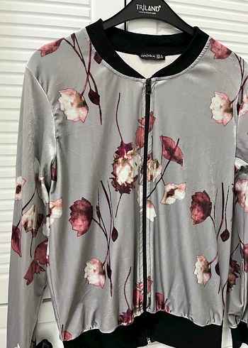 Gri Çiçek Desenli Fermuarlı Kadın Ceket - Görsel 3