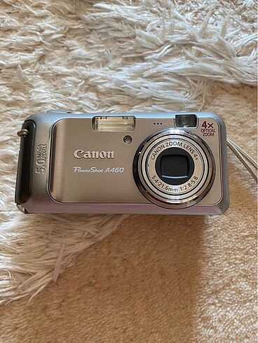 Canon dijital fotoğraf makinesi