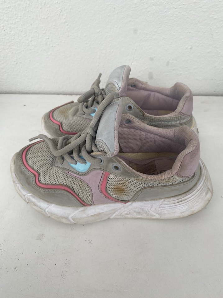 Kız Çocuk Gri Bağcıklı Spor Ayakkabı - Görsel 2