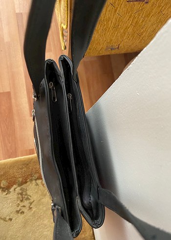 Siyah Deri Tokalı Kadın Çanta - Görsel 4