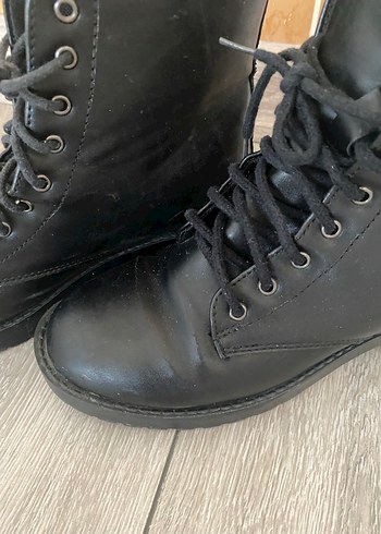 Siyah Deri Kadın Goth Bot - Görsel 7