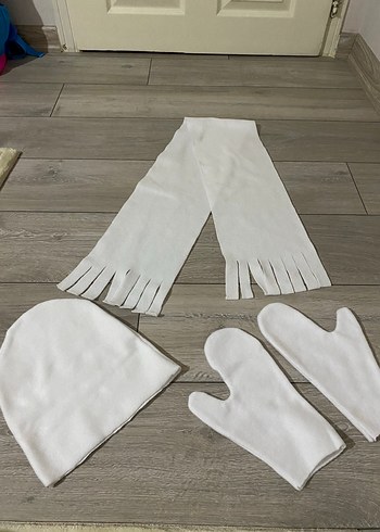 Kız Çocuk Beyaz Polar Eldiven ve Atkı Seti - Görsel 2