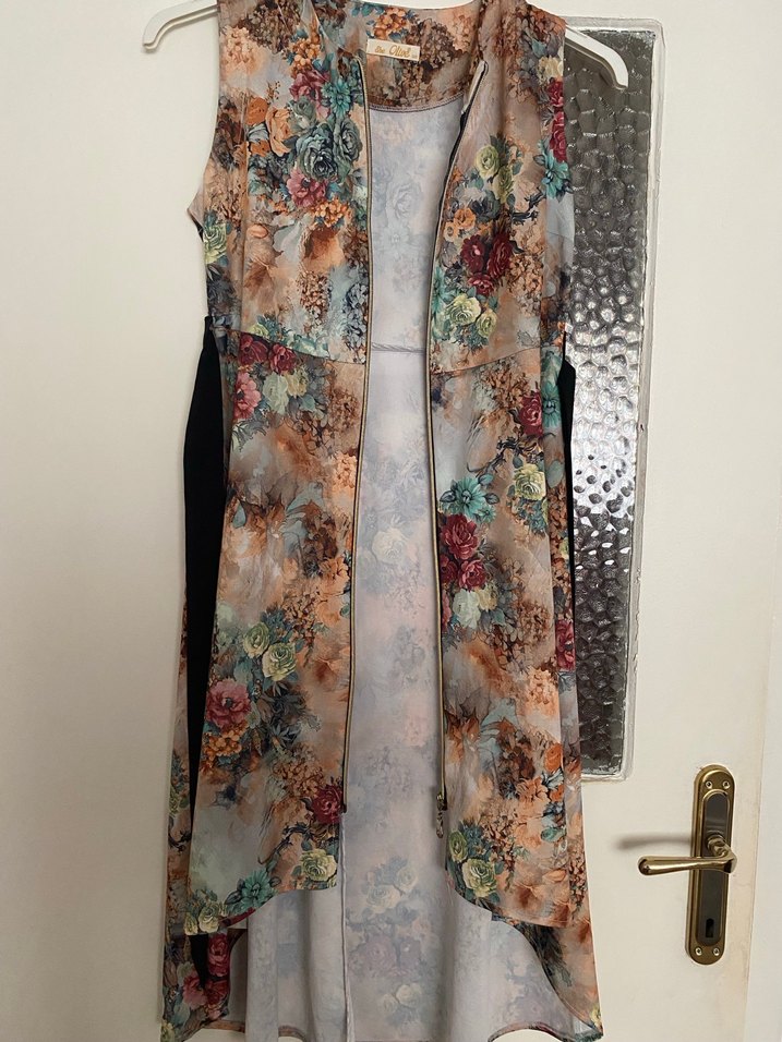 Çiçek Desenli Uzun Askısız Kadın Tunik - Görsel 3