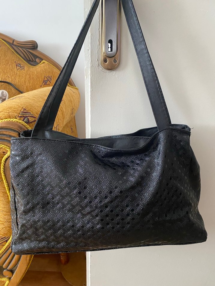Siyah Deri Tokalı Kadın Çanta - Görsel 3