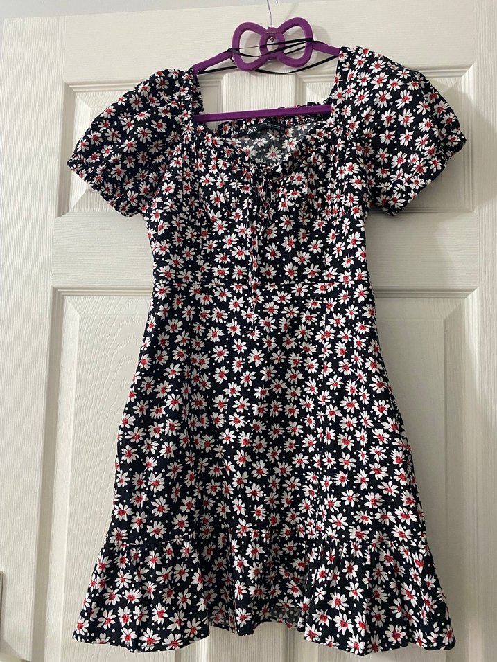 Çiçek Desenli Kısa Kollu Midi Elbise - Görsel 5